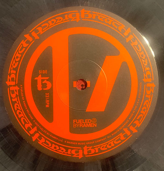 Breach (HOT TOPIC COLOR VINYL) | Mint (M) Mint (M)-Classic Vinyl Record