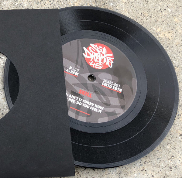 Skill (5) - Yo, Strong People (7" VINYL) | Mint (M) Generic-Classic Vinyl Record
