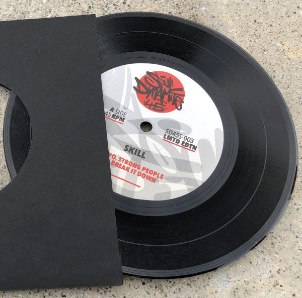 Skill (5) - Yo, Strong People (7" VINYL) | Mint (M) Generic-Classic Vinyl Record